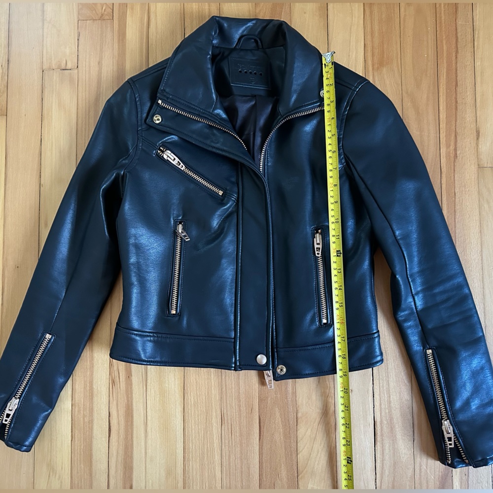 Blank NYC faux leathered jacket xs